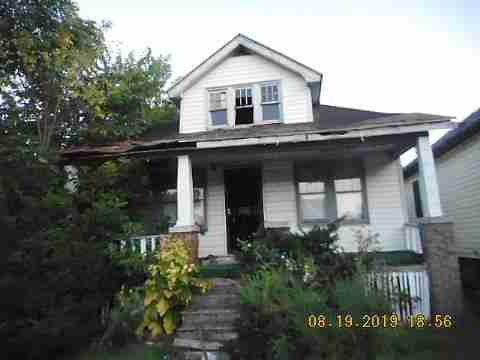 8134 Edgewood (1)_m.jpg